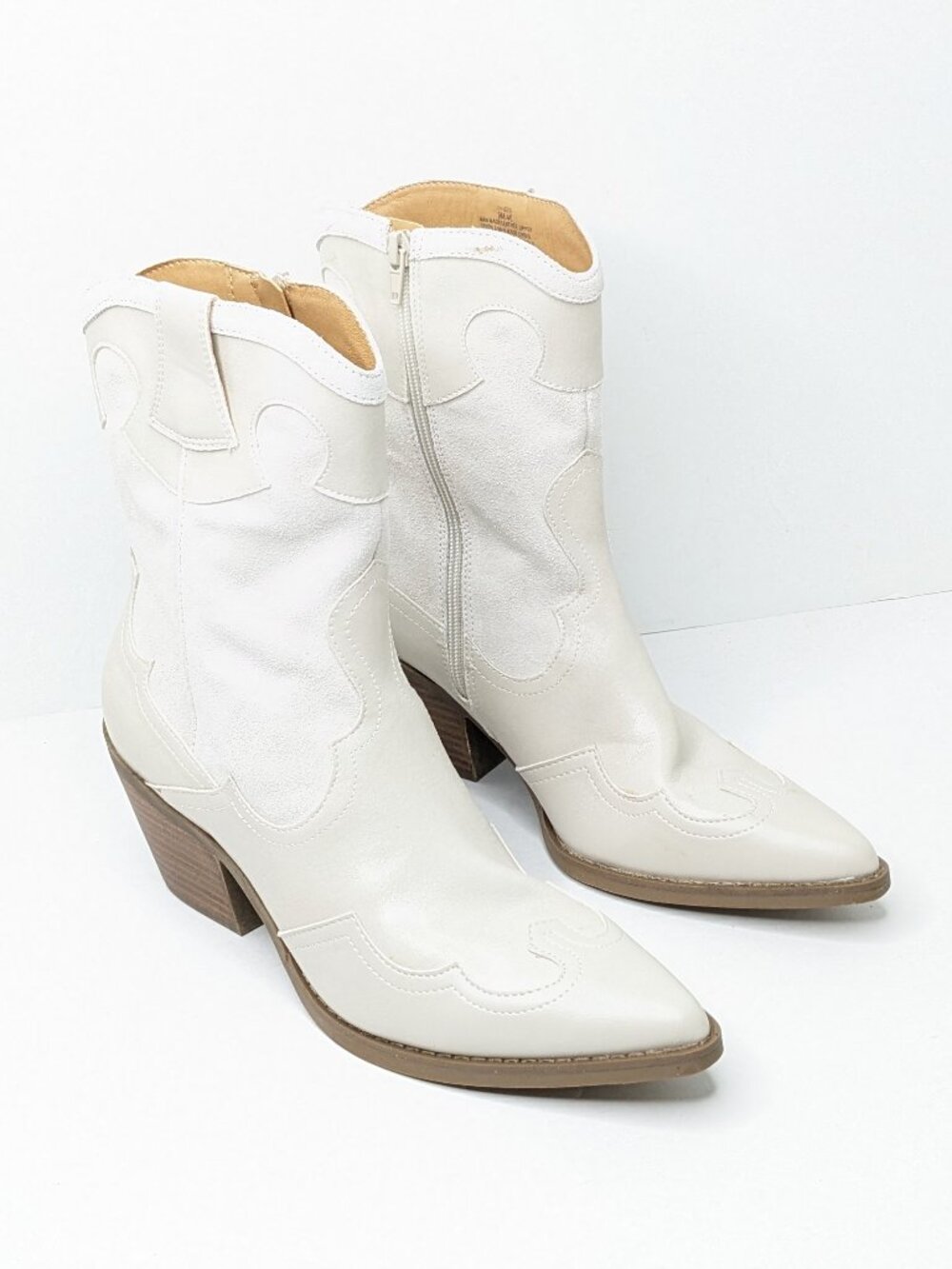 Crown Vintage Izzie Western Ankle Boots Off White Womens 9